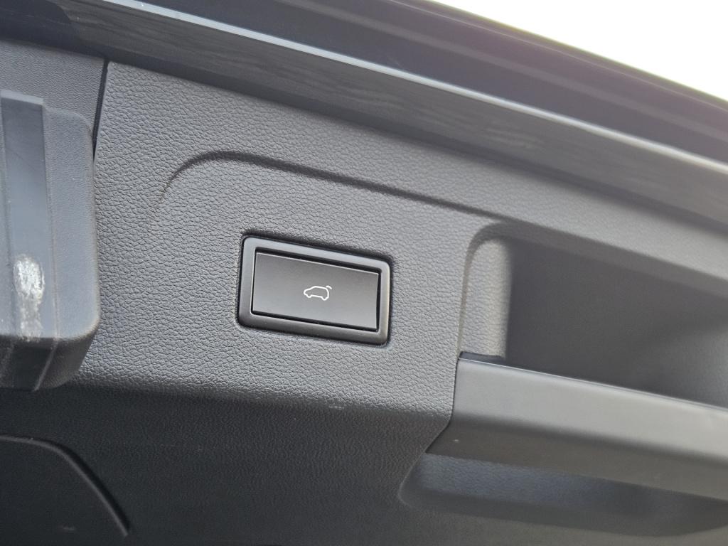 Volkswagen Touran 1.2 tsi highline business r-line 7-pers. | acc | camera