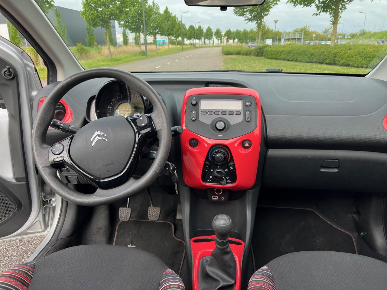 Bijna nieuwe Citroen C1 met open dak uit 2015