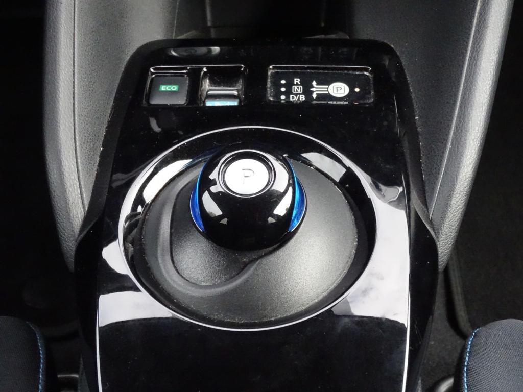 Nissan Leaf n-connecta 40 kwh | incl. btw | 360 camera