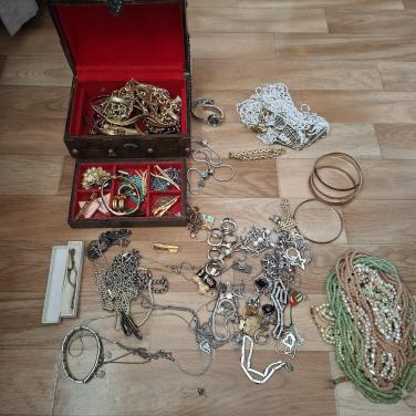 Grote partij sieraden