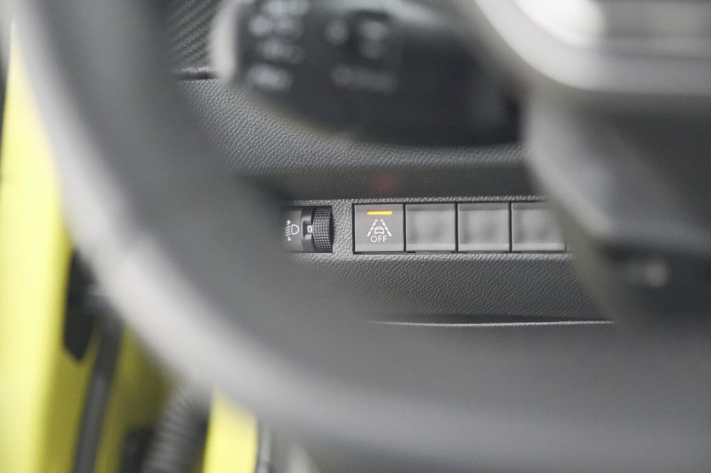 Peugeot 208 ev allure 50 kwh | stoelverwarming | apple carplay | parkeersen