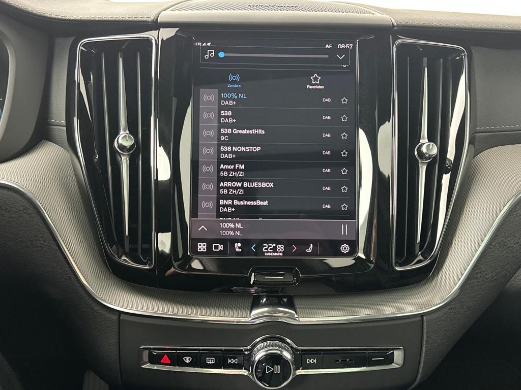 Volvo XC60 t6 398pk recharge black edition ultra| pano| 360camera| adap.cru