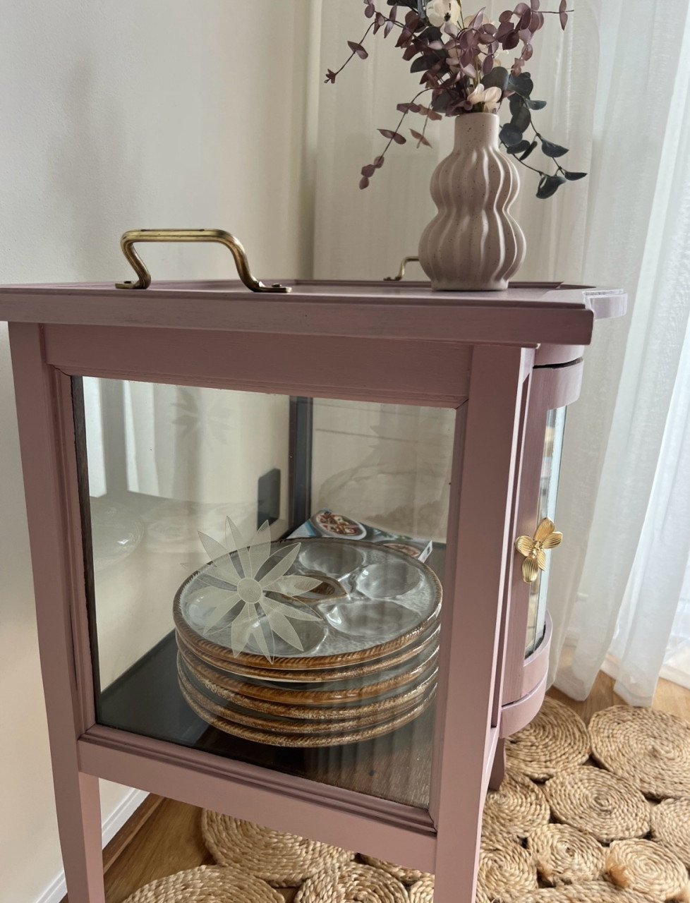 Gerestyled theekastje | oud roze