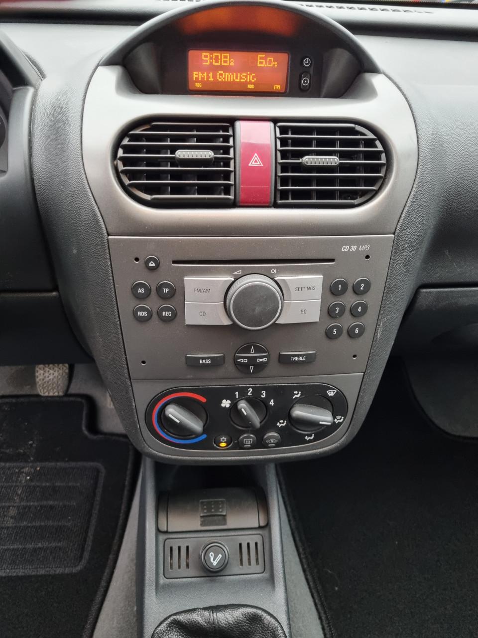 Opel Corsa 1.4-16V Maxx