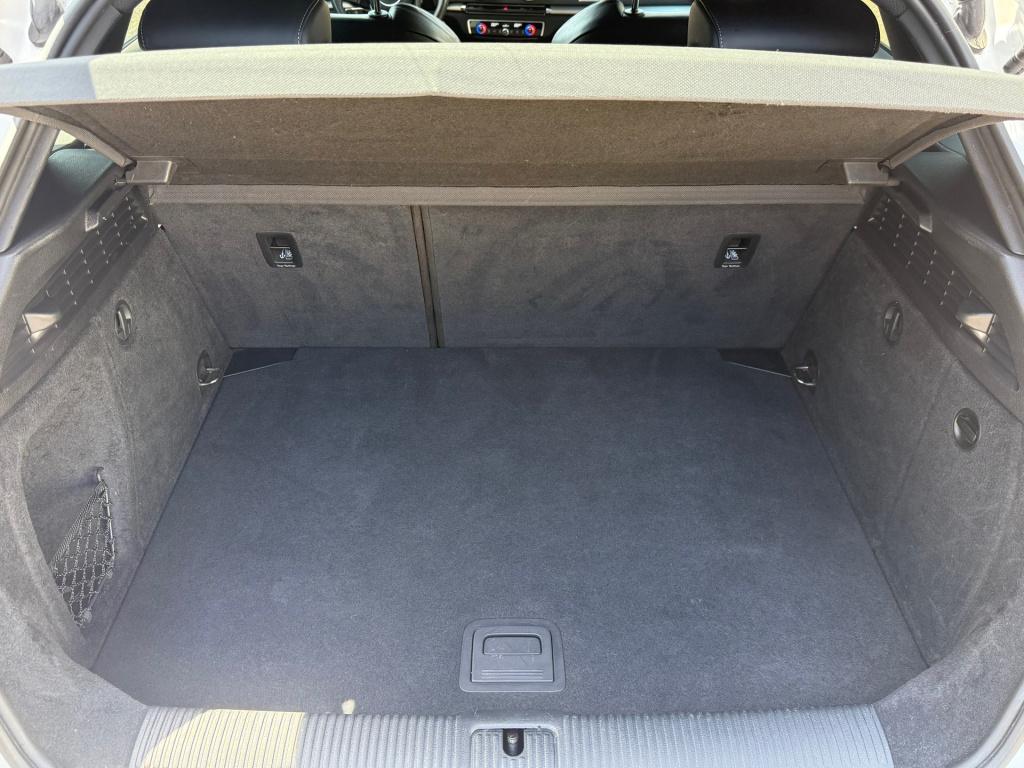 Audi A3 sportback 30 tfsi sport s line edition