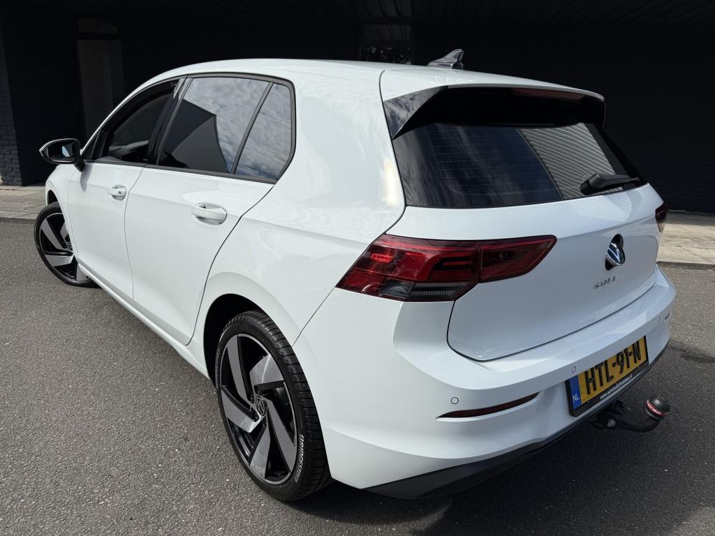 Volkswagen Golf 1.0 tsi life // led koplampen // trekhaak //