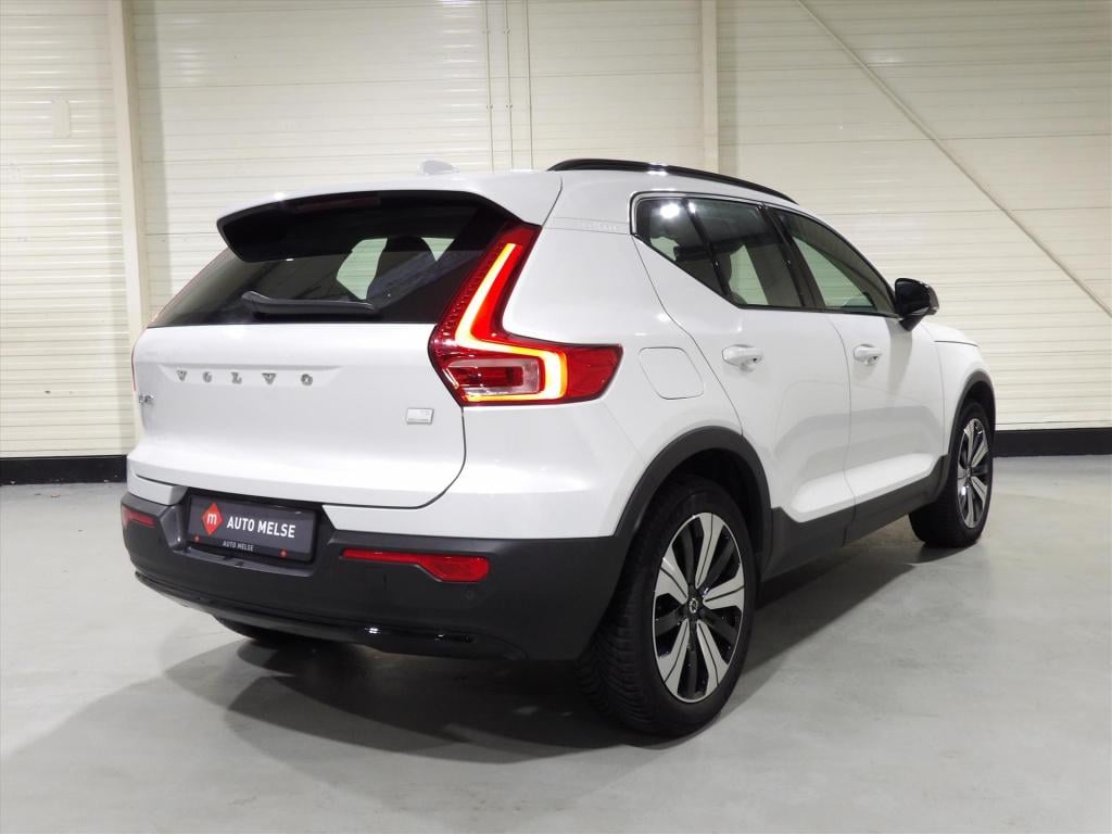 Volvo XC40 t5 plug-in hybrid 262pk aut plus dark