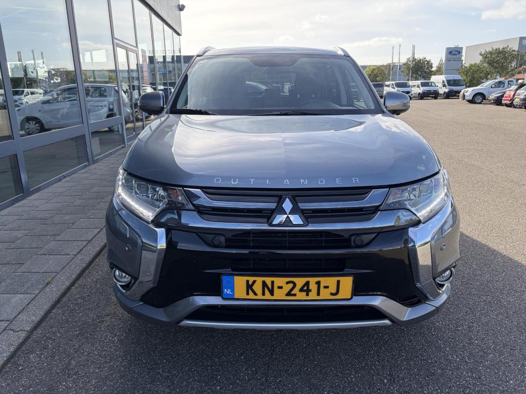 Mitsubishi Outlander 2.0 phev instyle+
