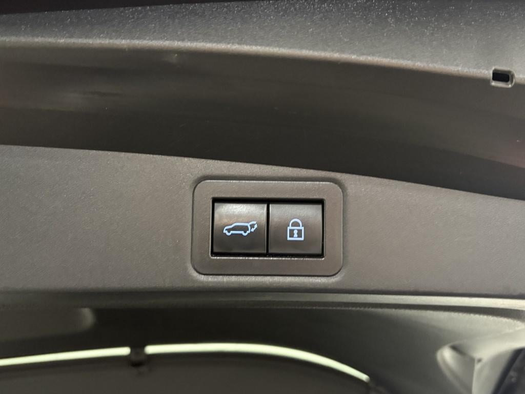 Toyota Corolla Touring Sports 2.0 hybrid trek