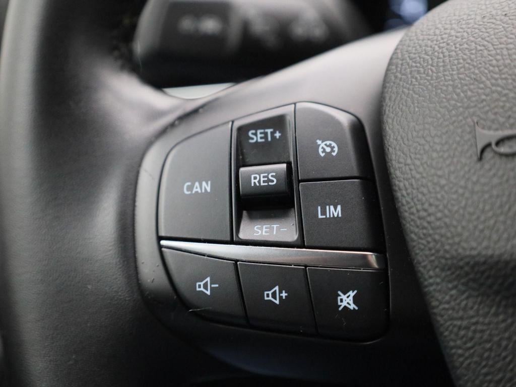 Ford Focus 1.0 ecoboost hybrid titanium | navigatie | groot scherm | apple 