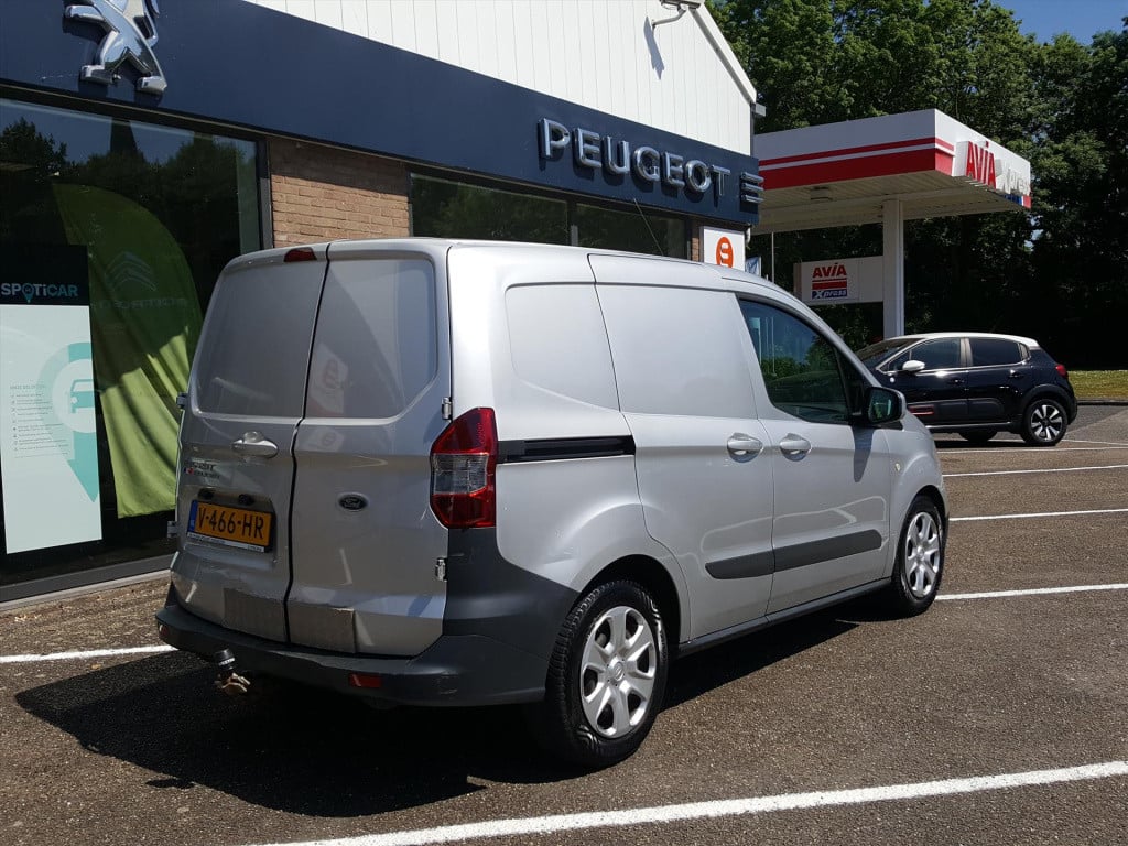 Ford Transit Courier gb trend 1.5 tdci duratorq 75pk s&s euro6 airco | trek