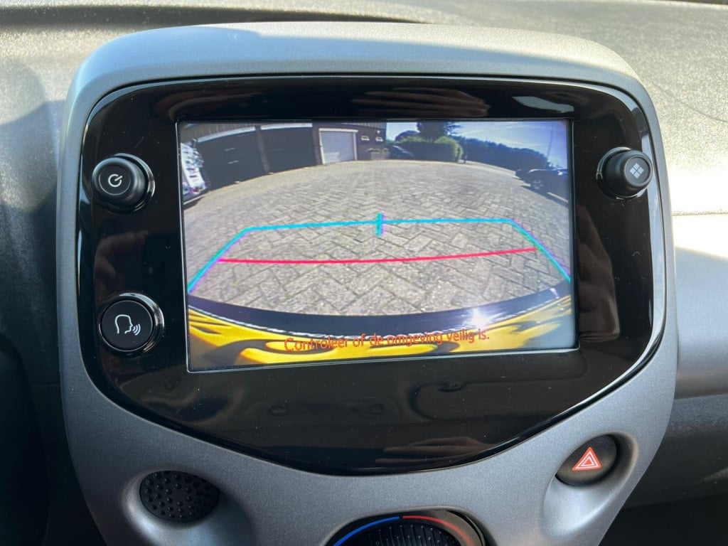 Toyota Aygo 1.0 vvt-i x-first cabriodak, apple carplay, achteruitrijcamera
