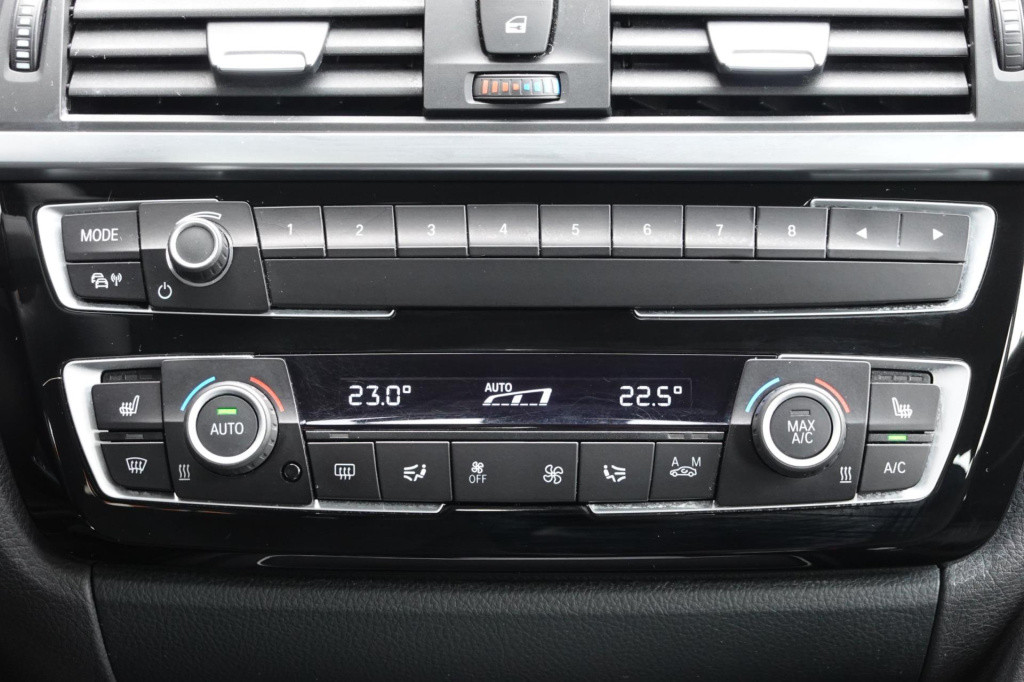 BMW 3-serie 320i executive