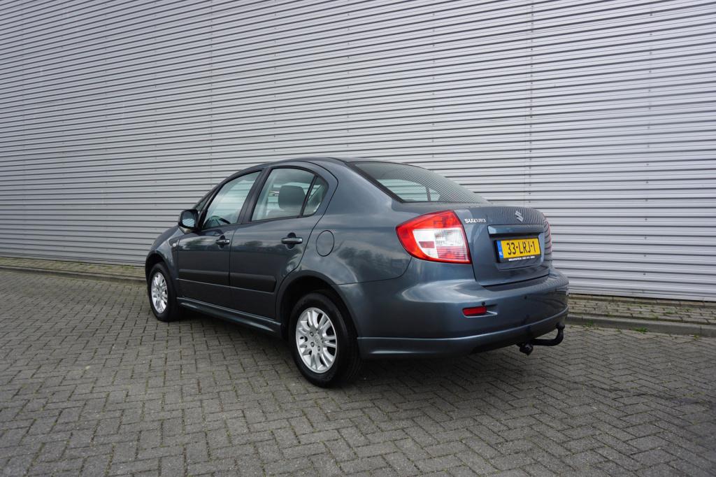 Suzuki Sx4 1.6 exclusive airco / elektr. ramen / parkeersens. / trekhaak / 