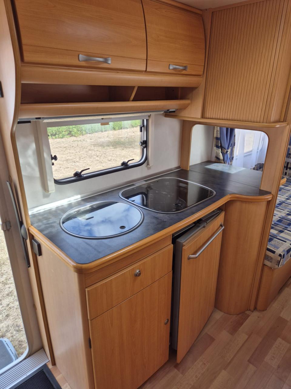 Caravan LMC