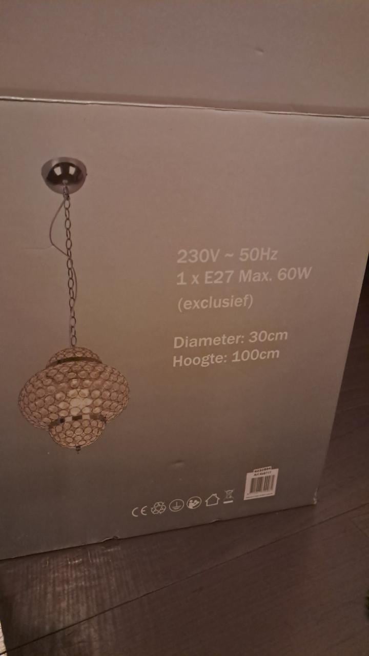 Nieuwe hanglamp (kroonluchter)