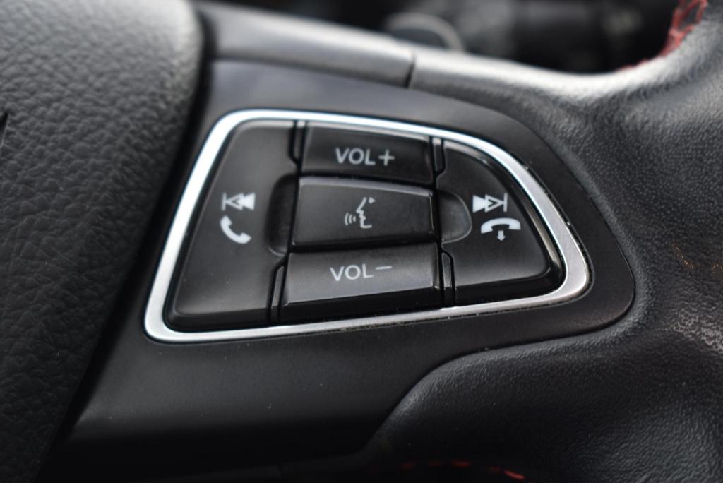 Ford Kuga 1.5 ecoboost st line | automaat | panoramadak | climate control |