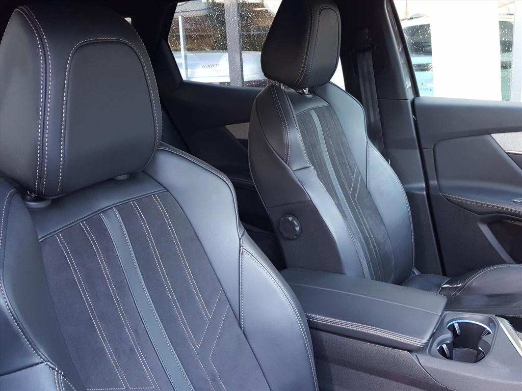 Peugeot 3008 1.2 130pk automaat gt black pack trekhaak | apple carplay & an