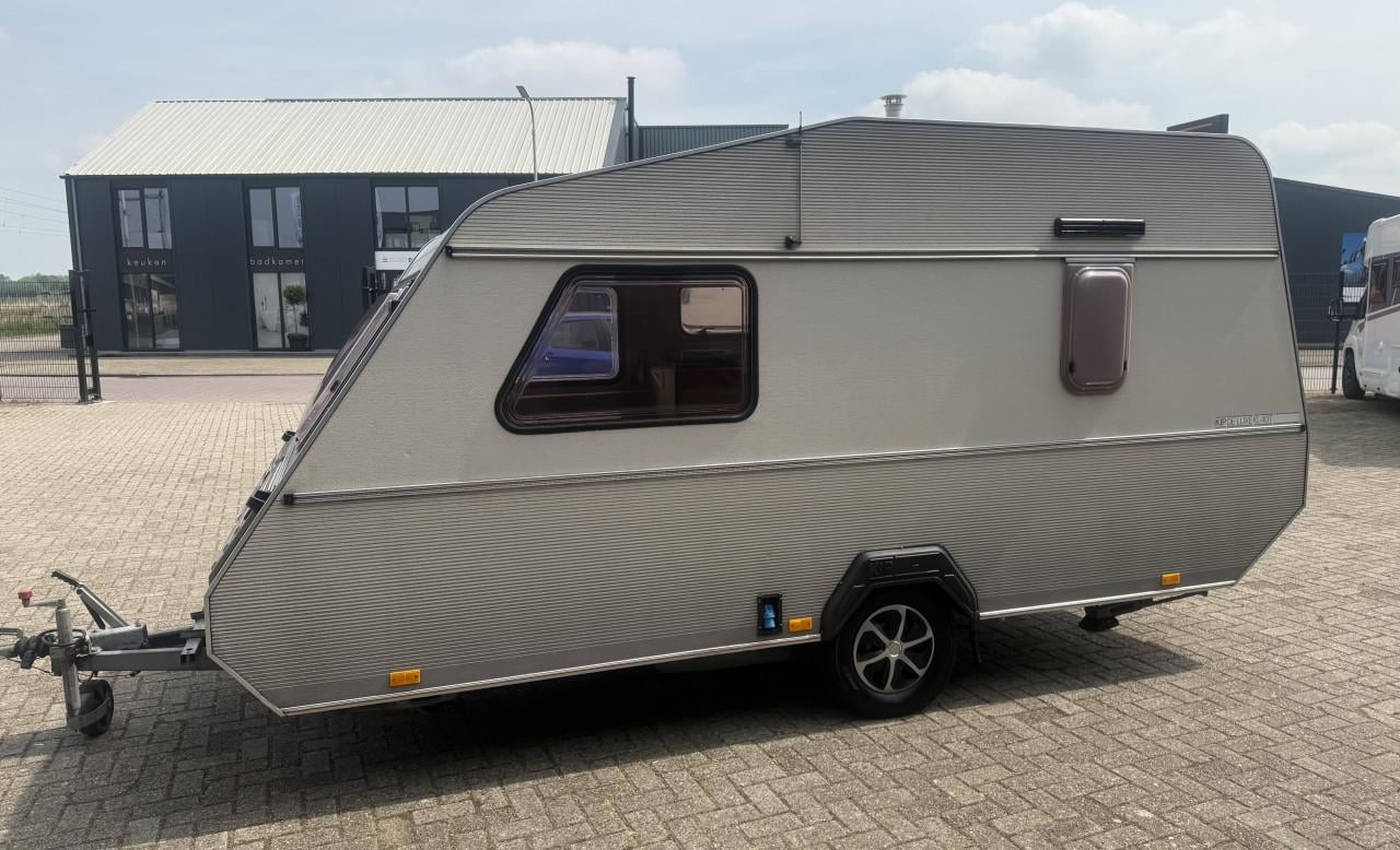 Kip De Luxe KL40T ( zeer netjes , vakantie klaar)