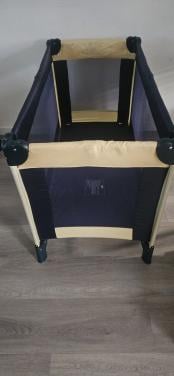 Campingbed met babyhangmat en matrasje