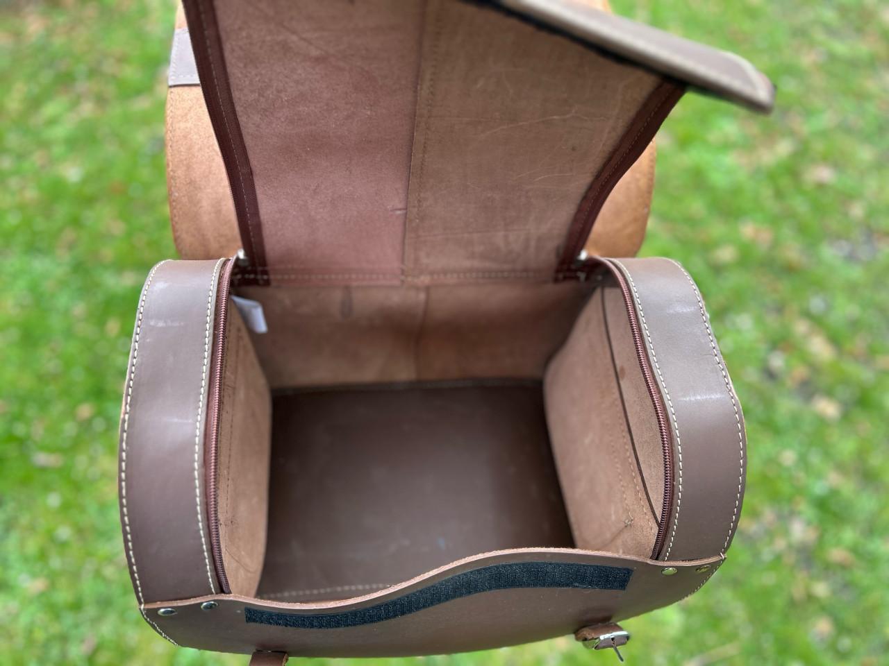 Te koop: BTC RIVA Retro Scooter met windscherm – stijlvolle verschijning!