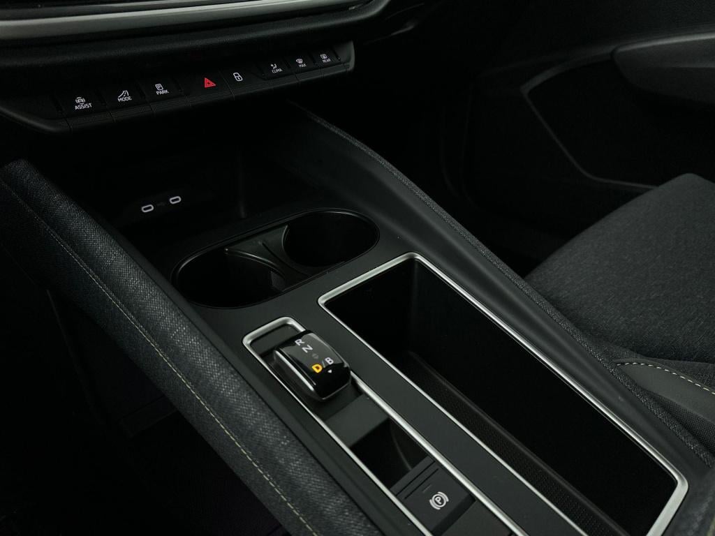 Skoda Elroq business edition tour elektromotor 150 kw / 204 pk