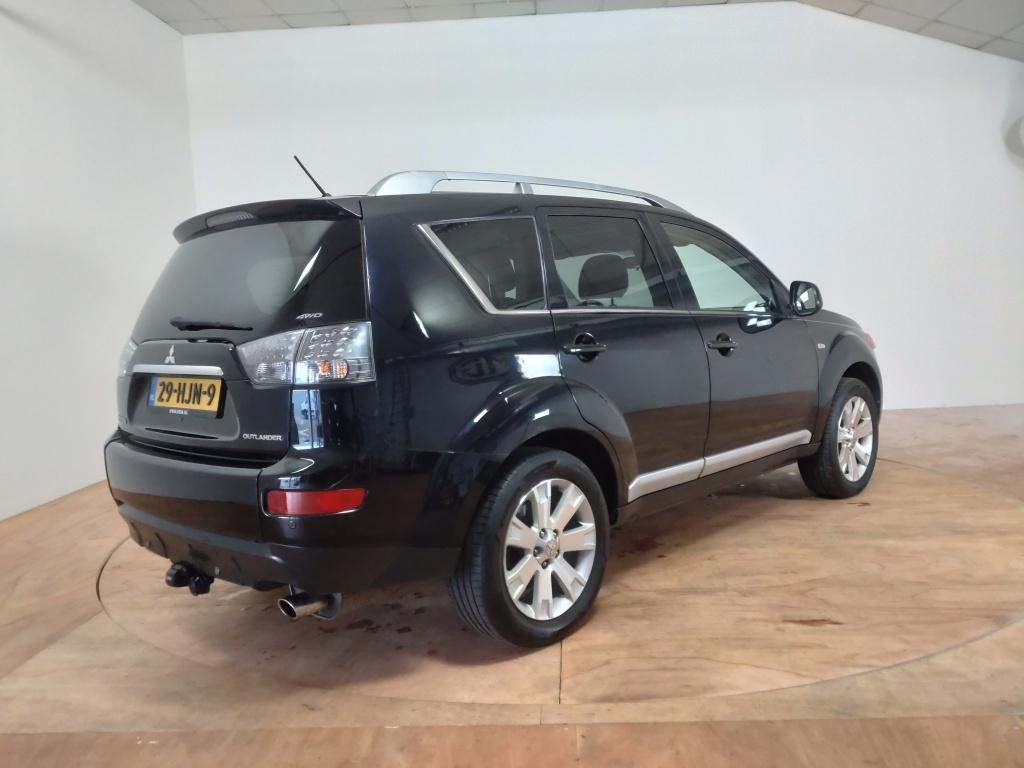 Mitsubishi Outlander 2.4 instyle | 7-persoons