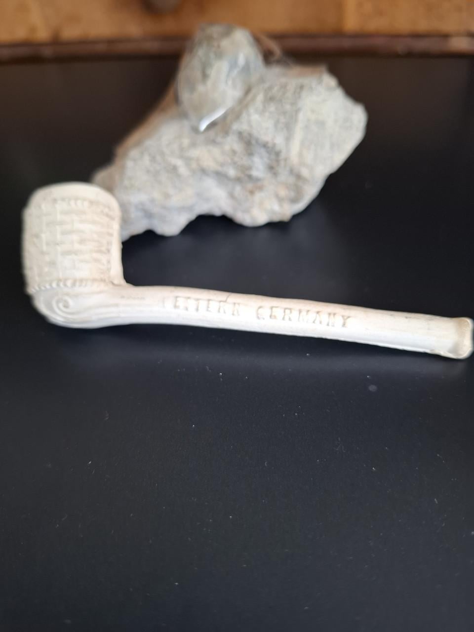 Kalk stenen pijpje uit Duidsland