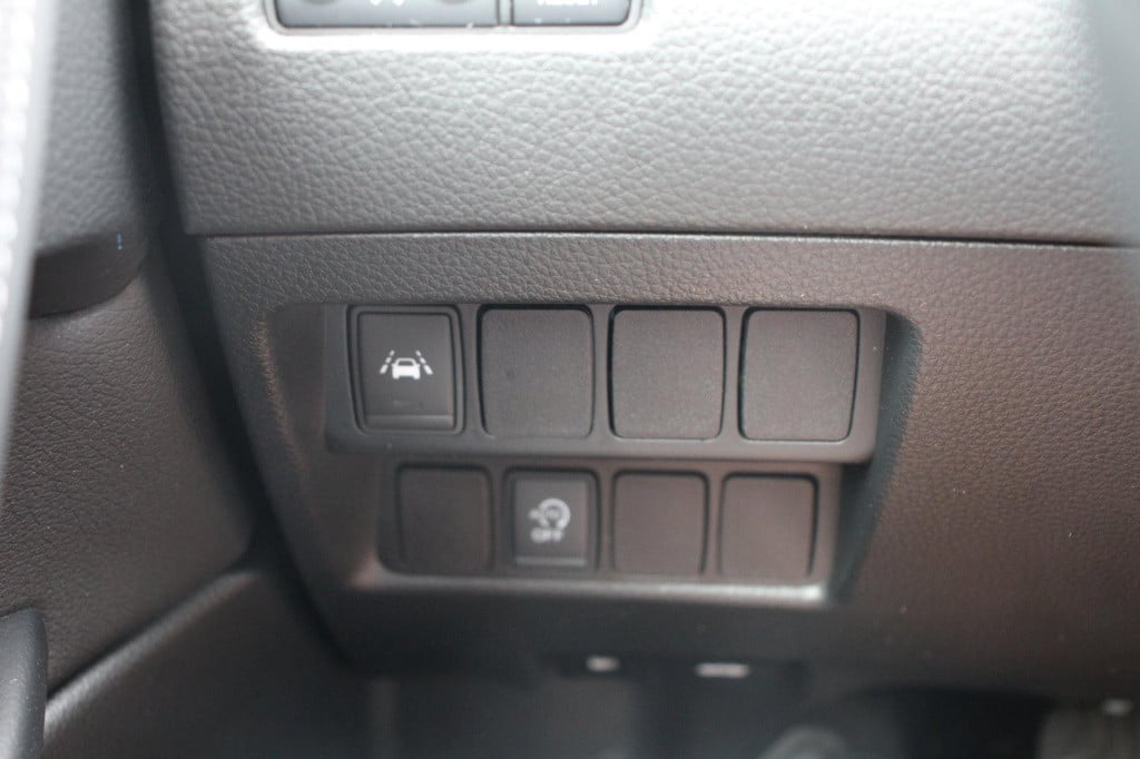 Nissan Qashqai 1.6 tekna + - pano - leder - bose - trekhaak - dab - led - s