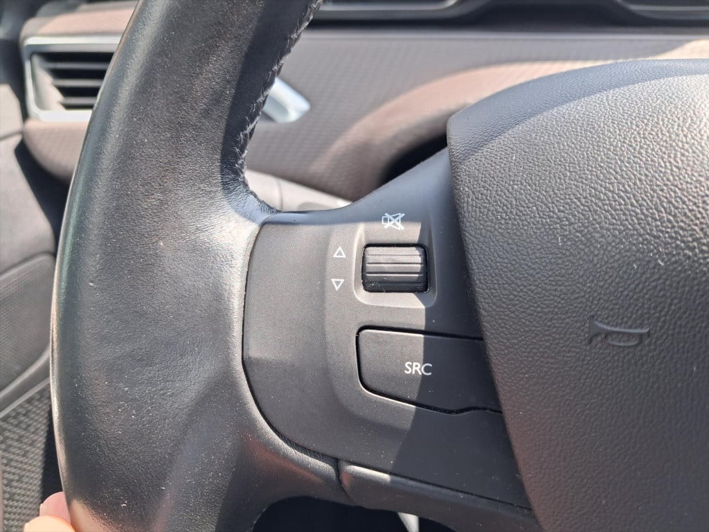 Peugeot 2008 1.2 puretech 130pk s&s allure navigatie | cruise & climate con