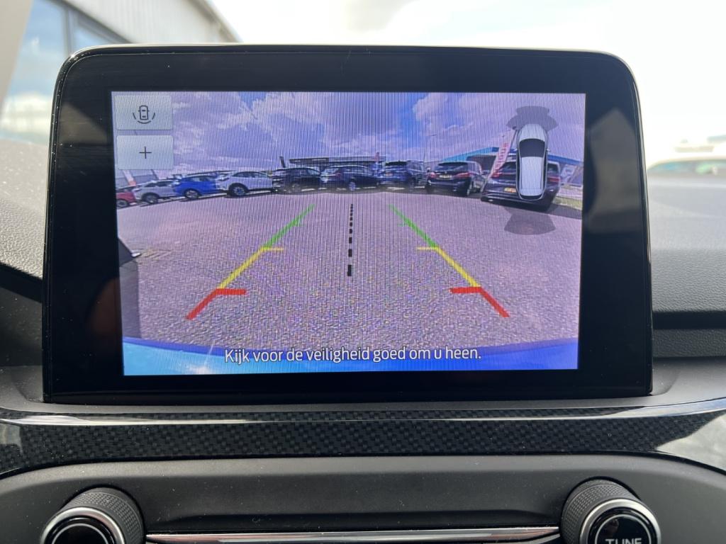 Ford Focus 1.0 ecoboost hybrid 155pk st line x , panodak , winterpack