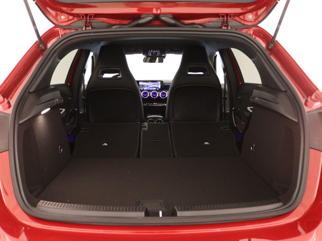 Mercedes-Benz A-Klasse 250 e amg line | premium pack | nightpakket | draadl