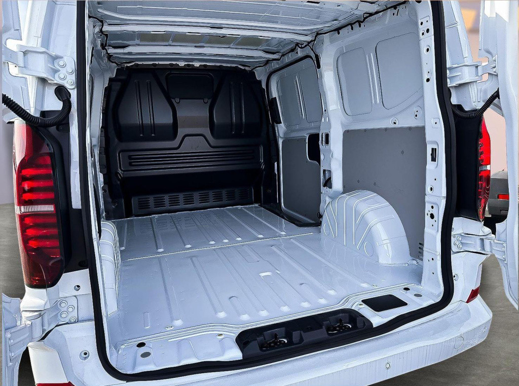 Volkswagen Transporter 2.0 tdi l1h1 28 style