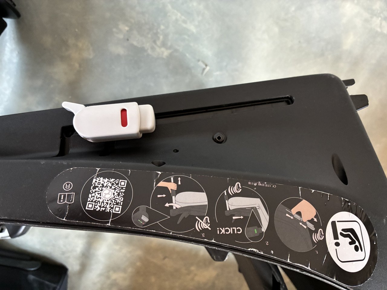 Cybex Cloud Z, Sirona Z en base