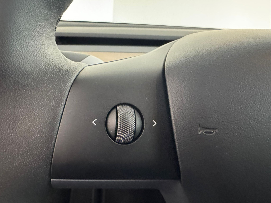 Tesla Model Y rwd 58 kwh