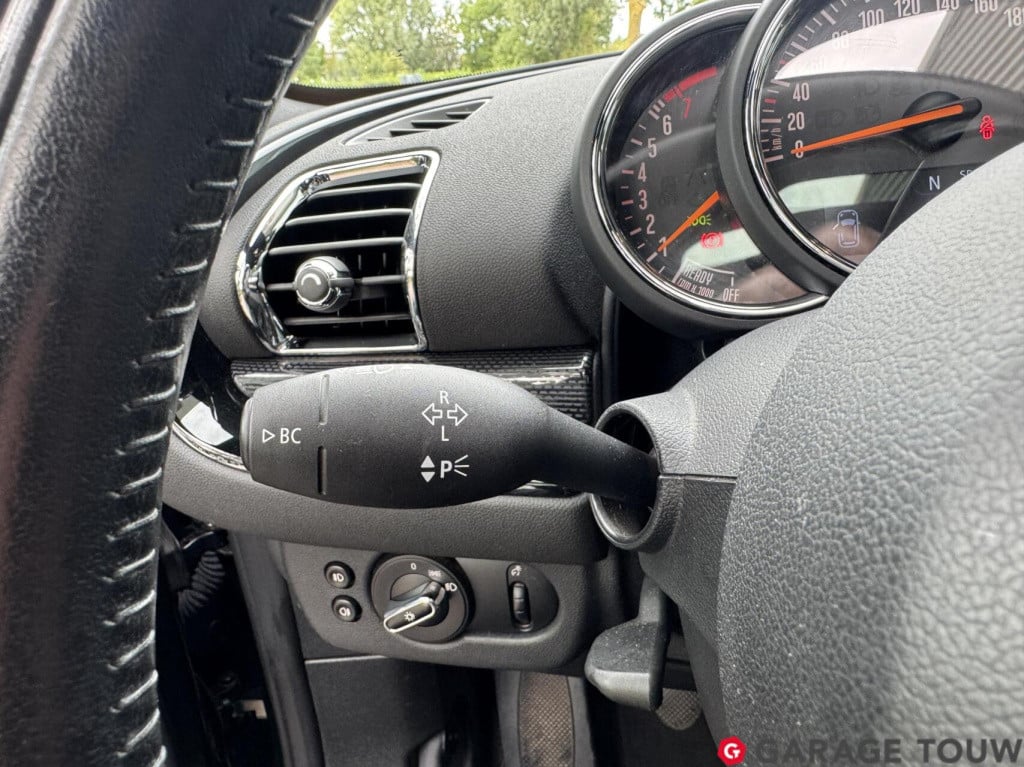 Mini Clubman 1.5 cooper chili business plus pano, clima