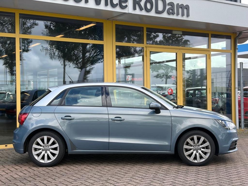 Audi A1 Sportback 1.4 tfsi connect | s-line | automaat