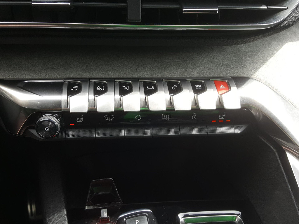 Peugeot 5008 gt 1.2-pt-130pk (vol)automaat/eat8 navigatie | cruise & climat