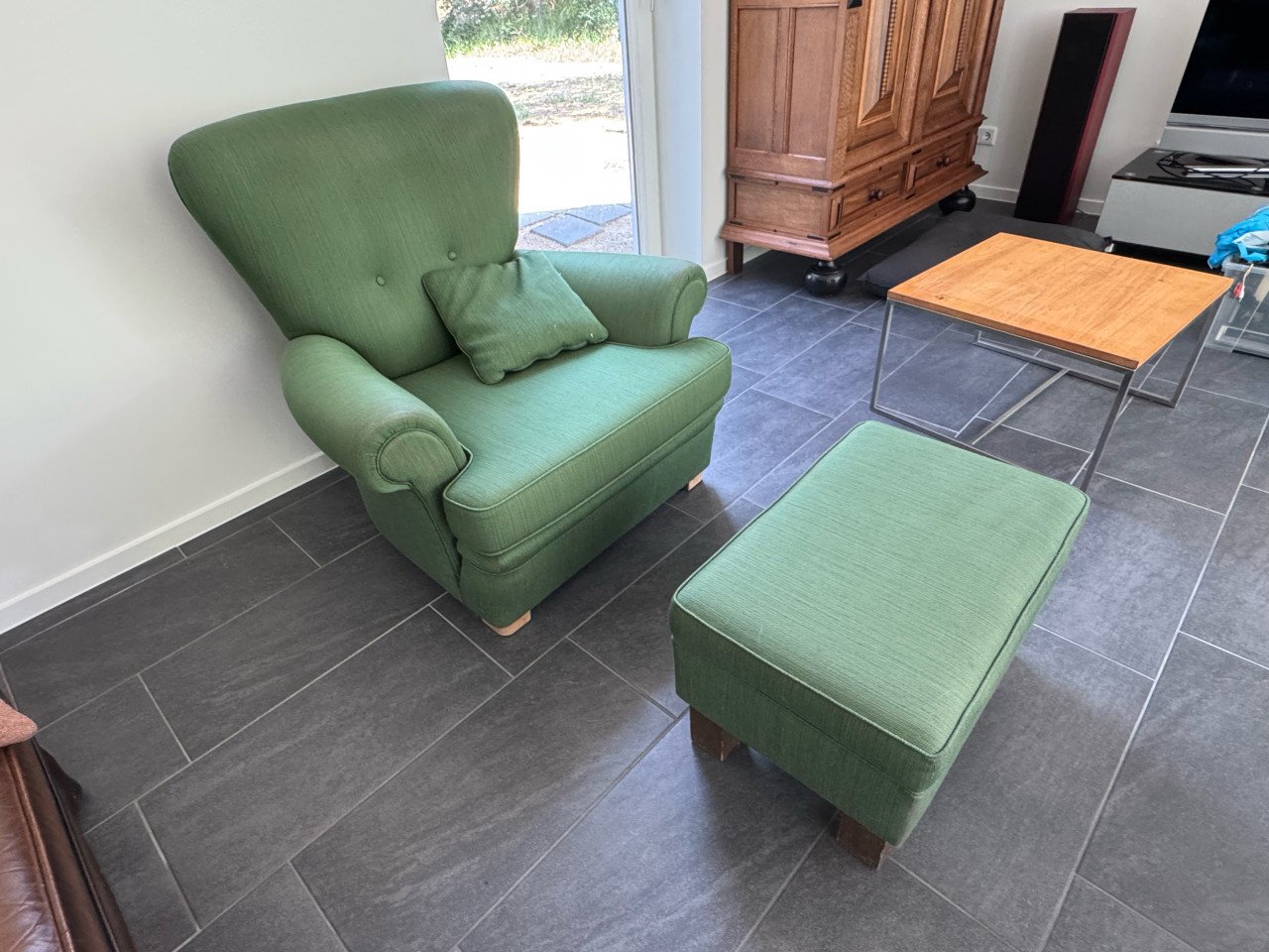 Fauteuil met voetenbankje