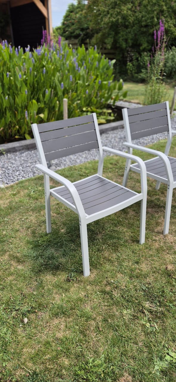 Terras stoelen