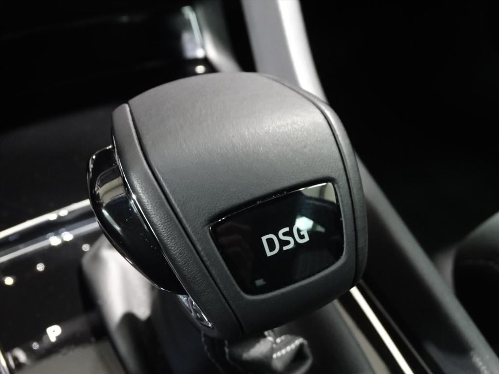 Skoda Karoq 1.5 tsi act greentech 150pk dsg-7 sportline business