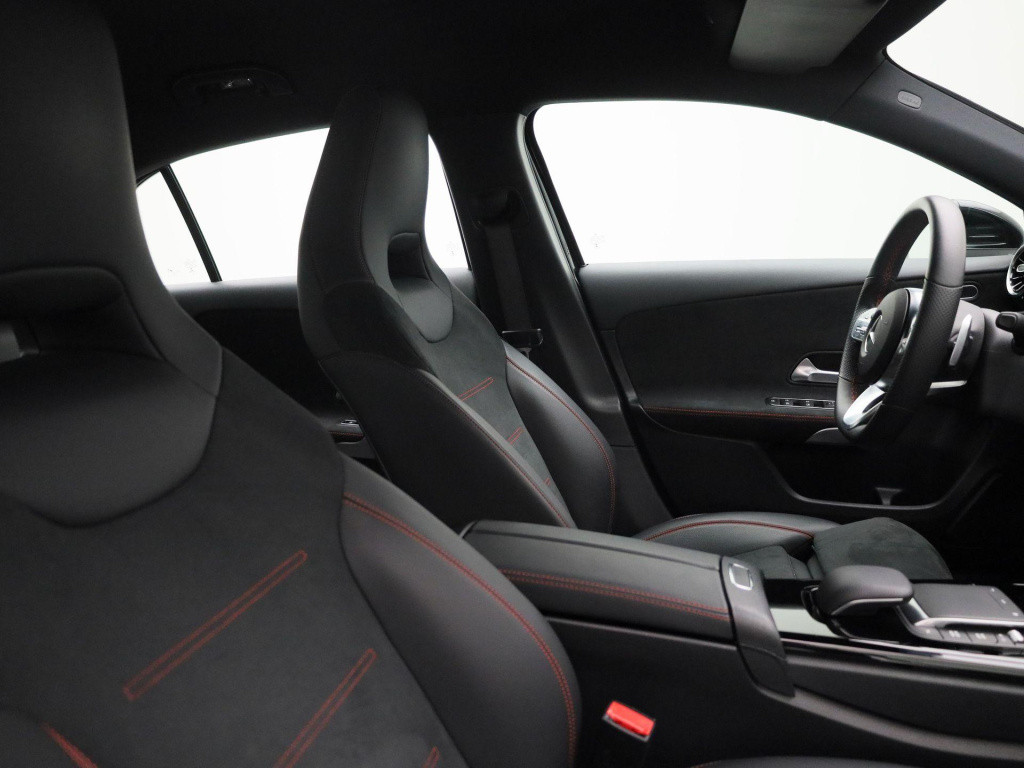 Mercedes-Benz A-Klasse 180 advantage | automaat | virtual cockpit | camera 
