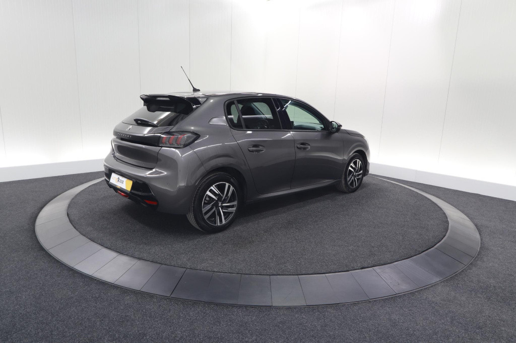 Peugeot 208 puretech 100 eat8 allure pack | camera | apple carplay | parkee