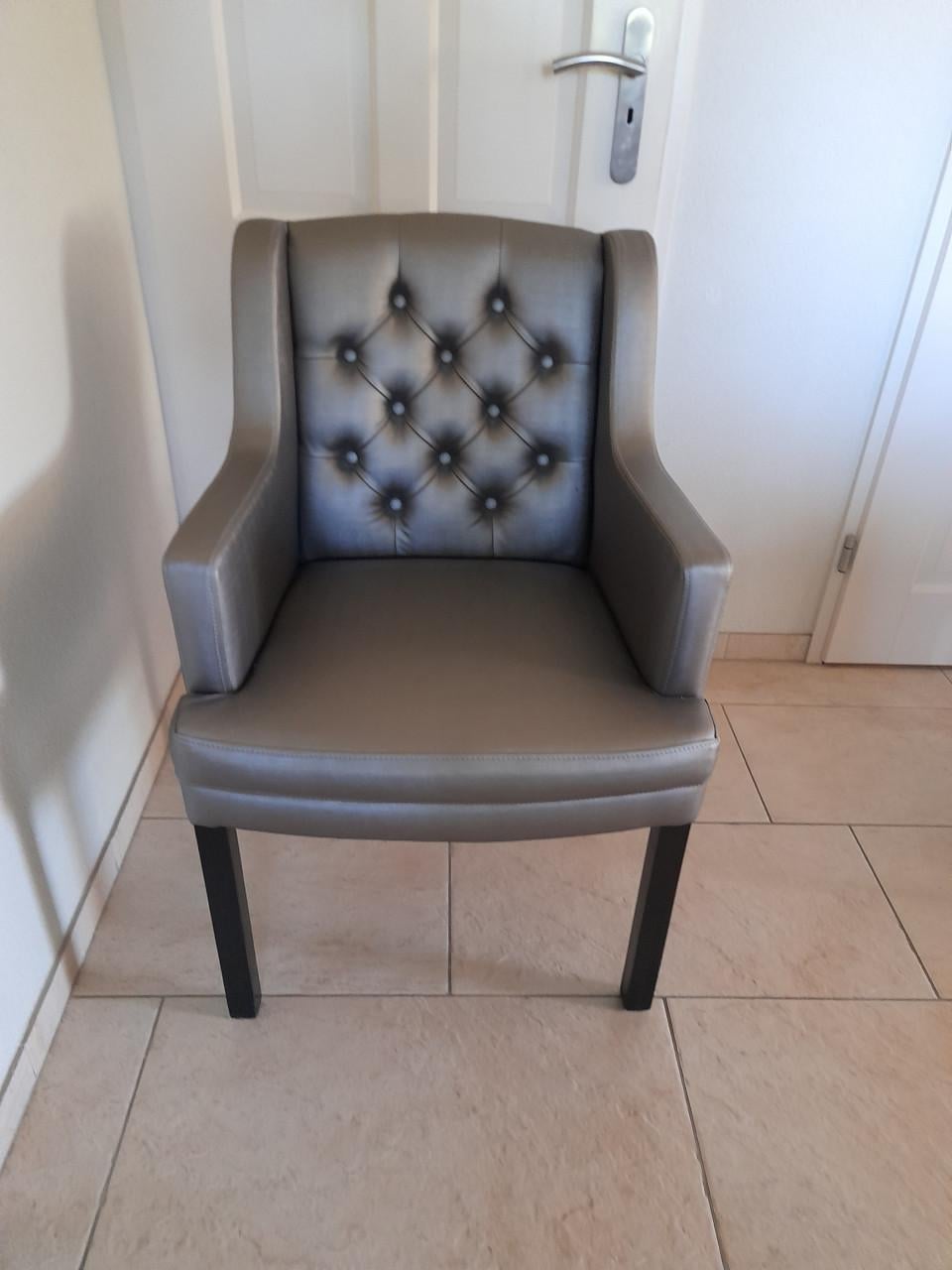3 x OLAV HOME Fauteuil (z.g.a.n.)
