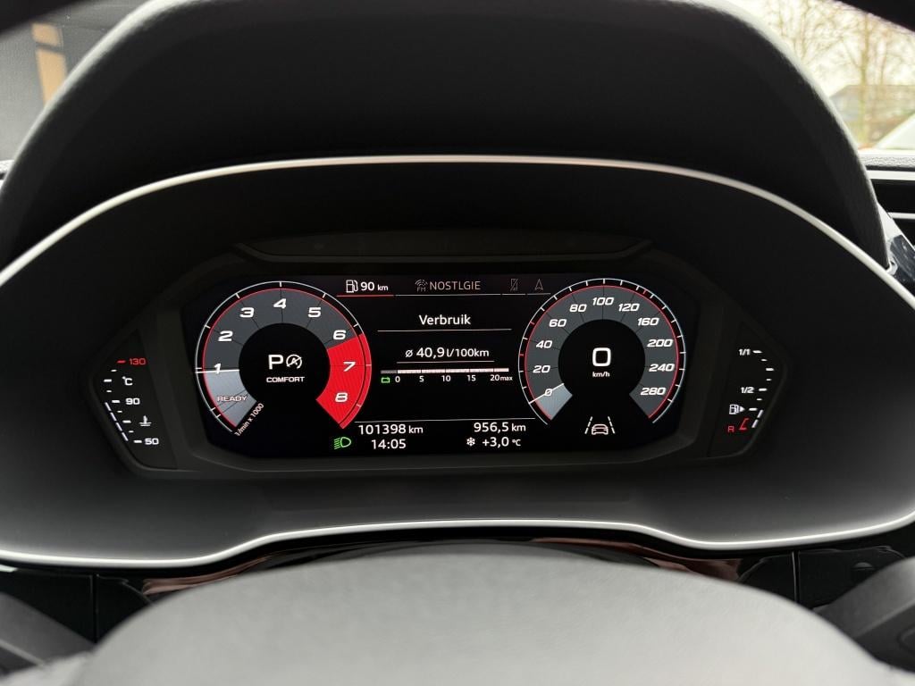 Audi Q3 35 tfsi advance pro line // sline interieur //