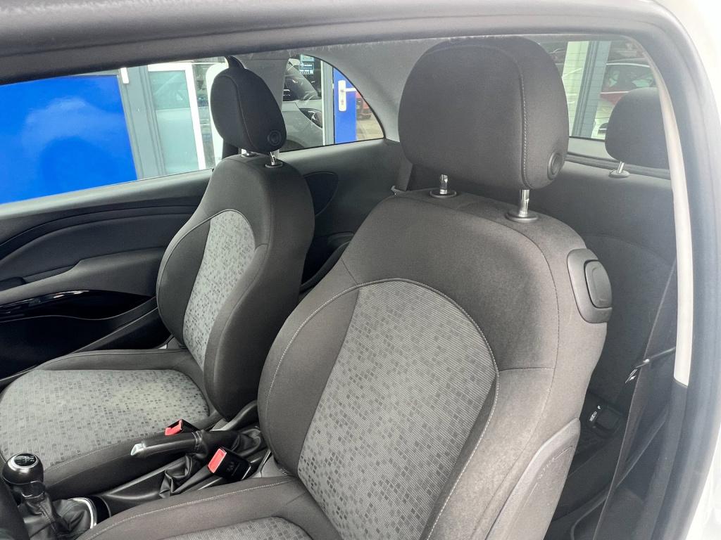 Opel Adam 1.0 turbo jam favourite