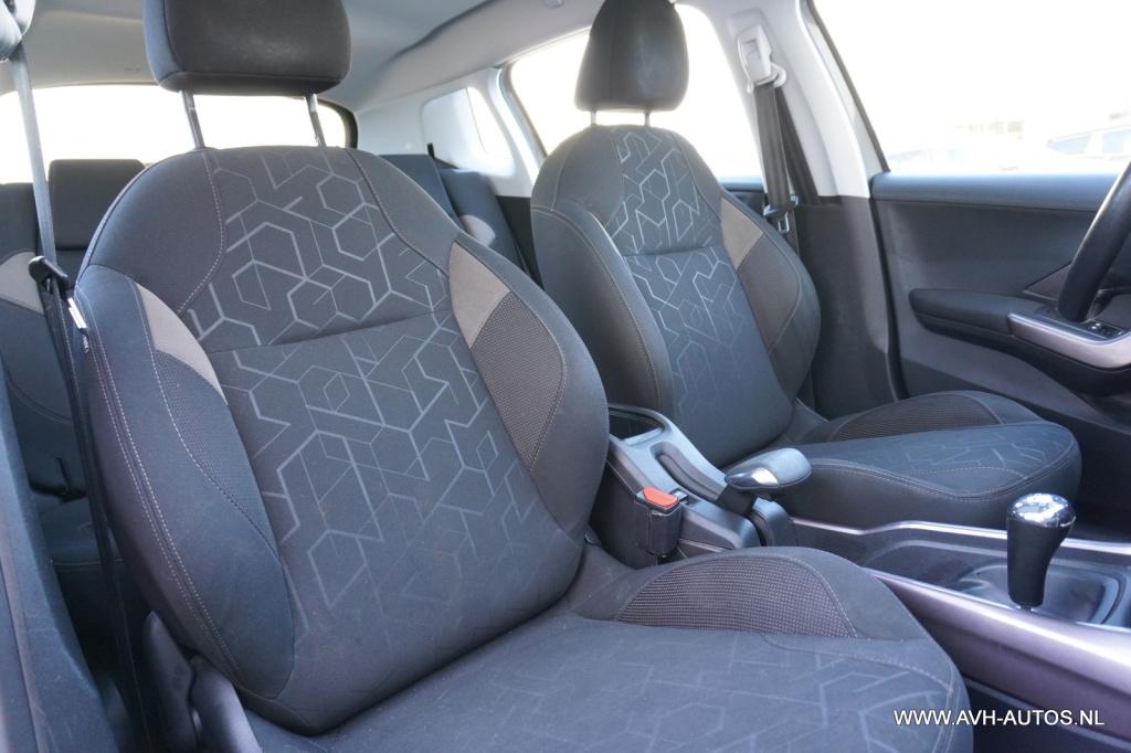 Peugeot 2008 1.2 vti active pack premium automaat