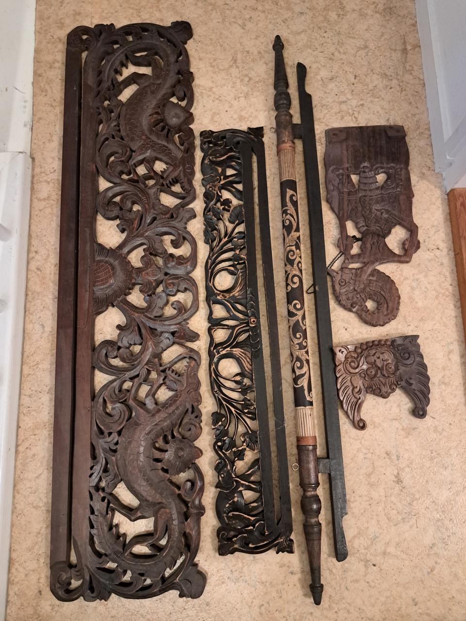 Hanger voor batik of  ikat doeken