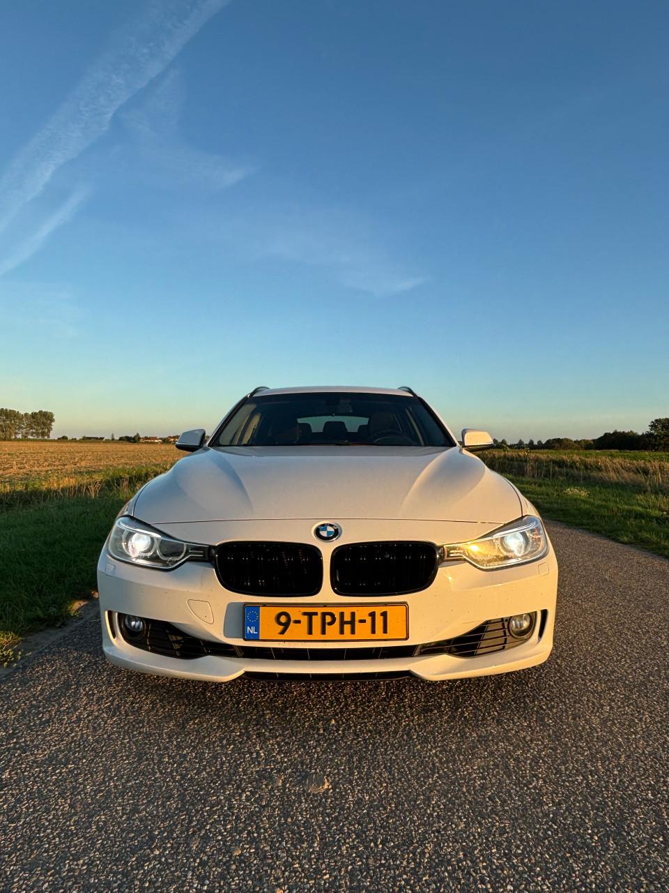 Nette bmw 320i (F31)