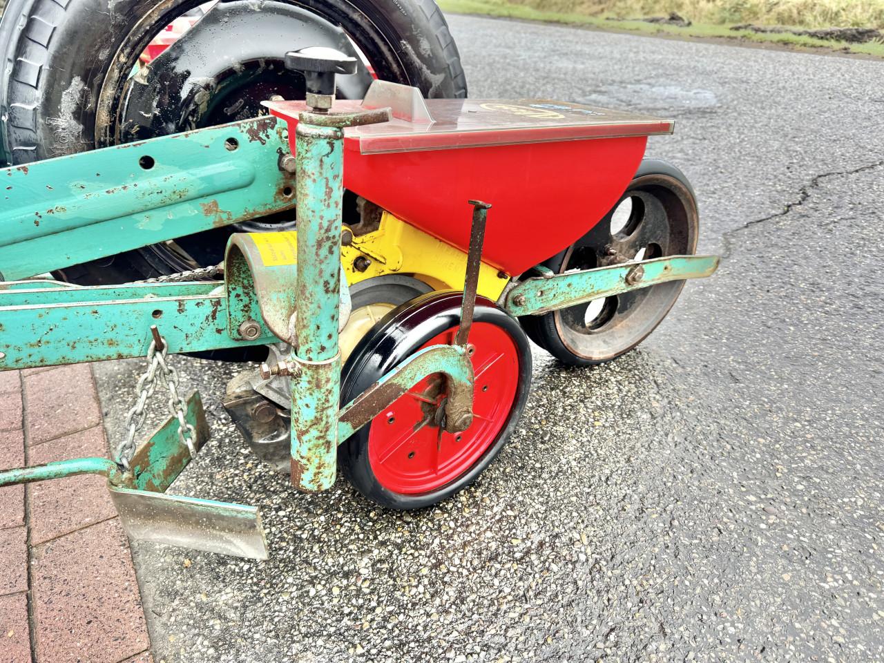 Vicon 6 rijer bietenzaaier 6x50cm